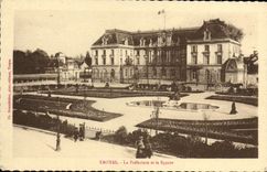 CPA Troyes La Prefecture et le Square