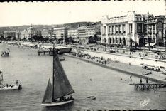 VINTAGE POSTCARD Nice Hotels and the Beach