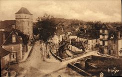 CPA Salies de Bearn Vue Panoramique de la Place Saint Vincent