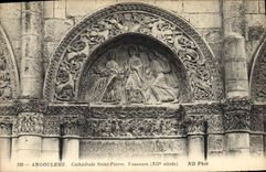 VINTAGE POSTCARD Angouleme Cathedral Saint Pierre Curve