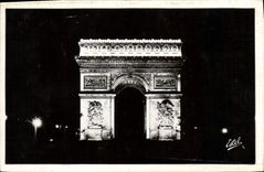 CPM Paris L'Arc de Triomphe de L'Etoile illumine
