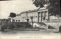CPA Chateau de Compiegne Facade sur le Parc