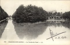 VINTAGE POSTCARD Trawl-nets On the Marne the fork of the canal