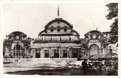 CPA Vichy Facade Du Grand Casino