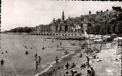 CPM Menton La Vieille Ville La Plage Du Quai Bonaparte