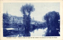 CPA Poitiers Vallee Du Clain En Amont Du Pont Joubert Et Le Coteau De La Vierge Des Dunes