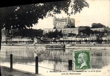 VINTAGE POSTCARD Saumur the castle and the quay taken of Marmoutier