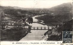 VINTAGE POSTCARD Behobie View the International Bridge