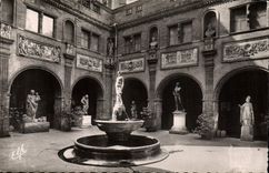 CPM Toulouse Musee Petit Cloitre Cour Renaissance