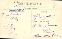 Burdeos de la POSTAL de la VENDIMIA el St Miguel de la iglesia