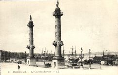 Burdeos de la POSTAL de la VENDIMIA los barcos de Rostrales de las columnas