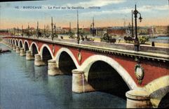 Burdeos de la POSTAL de la VENDIMIA el puente en el Garona