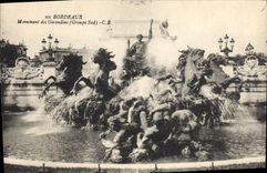 CPA Bordeaux Monument Des Girondins Groupe Sud