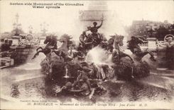CPA Bordeaux Monument Des Girondins Groupe Nord Jeux D'eaux