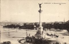 CPA Bordeaux Le Monument Des Girondins