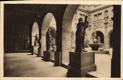 VINTAGE POSTCARD Toulouse the Small Cloister Of the Museum