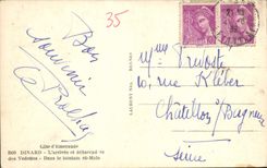 CPA Dinard L'arrivee et debarcadere des Vedettes Dans le lointain St Malo