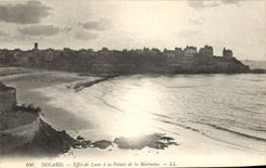 VINTAGE POSTCARD Dinard Effect the Moon to the Point of the Inhabitant of Saint Malo