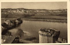 Opinión panorámica de Avignon de la POSTAL de la VENDIMIA sobre Villeneuve Avignon