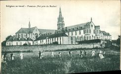 CPA Abbaye De La Grande Trappe Religieux au travail Fenaison Pre pres du bucher 