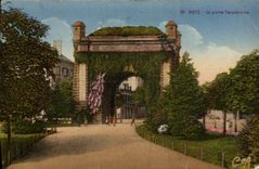 VINTAGE POSTCARD Metz the Serpenoise Gate