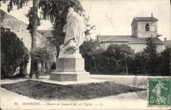 CPA Domremy Maison de Jeanne d'Arc et L'Eglise