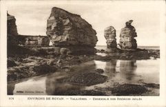 VINTAGE POSTCARD Environs De Royan Vallieres Ensemble Of the Rocks insulate