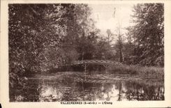 VINTAGE POSTCARD Villecresnes the Pond