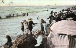 VINTAGE POSTCARD Trouville the hour of the bath