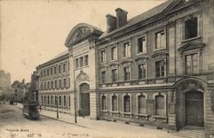 VINTAGE POSTCARD Amiens Hotel God