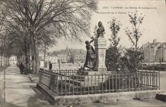 VINTAGE POSTCARD Valves the Statue De Lesage And the walk of Rabine