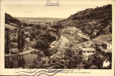 Valle de Basancon de la POSTAL de la VENDIMIA les Bains de Doubs desde la manera de la ciudadela