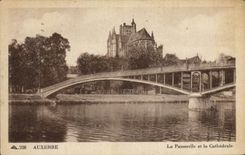 CPA Auxerre La Passerelle Et La Cathedrale
