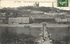 CPA Lyon Pont Du Palais De Justice Et Coteau De Fourviere