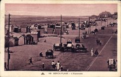 VINTAGE POSTCARD Berck Beach the Esplanade