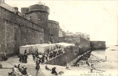 VINTAGE POSTCARD Holy Malo Walls and the Beach