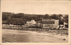 VINTAGE POSTCARD Trestraou the Hour of the Bath