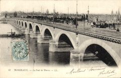 CPA Bordeaux Le Pont de Pierre