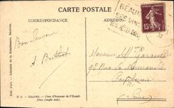 VINTAGE POSTCARD Beaune Main courtyard of the Hotel God