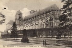 POSTAL Bourges de la VENDIMIA la catedral vista del jardín del palacio del arzobispo