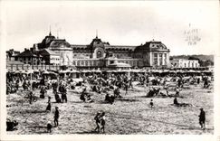 CPM Trouville Reine des Plages La Plage Devant le Casino