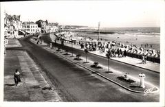 CPA Les Sables d'Olonne La Plage