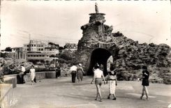 MODERN CARD Biarritz Rock of the Virgin the Museum of the Sea