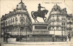 CPA Orleans Place Du Martroi Jeanne d'Arc