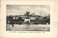 CPA Lyon Place Bellecour Statue De Louis XIV