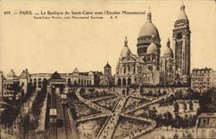 CPA Paris La Basilique du Sacre Coeur avec L'Escalier monumental