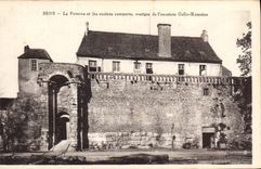 CPA Sens La Poterre et les Anciens remparts vestige de l'ensemble Gallo Romaine