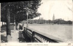 VINTAGE POSTCARD Niort the Place of the Breach