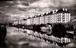 MODERN CARD Caen the New buildings and the river Decorates