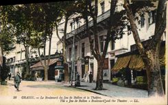 CPA Grasse Le Boulevard du Jeu de Ballon et le theatre